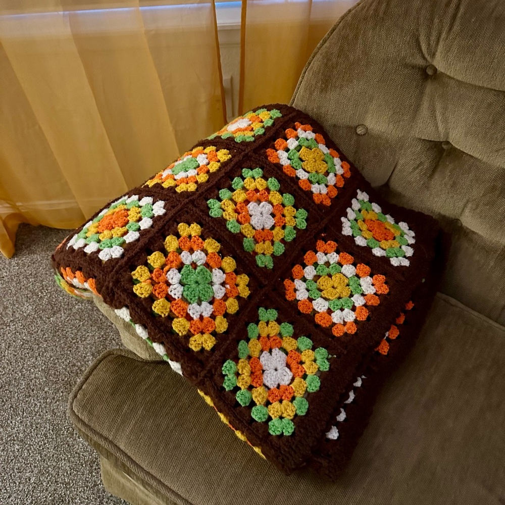 🧶🤎Vintage 70s crochet granny square blanket 🧶🤎